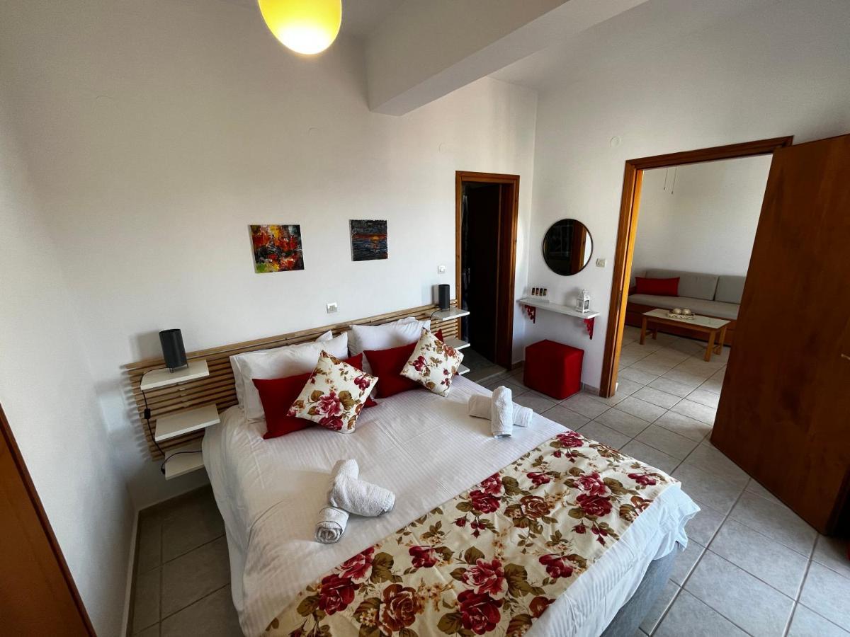 Michael Apartments Agia Marina Eksteriør bilde